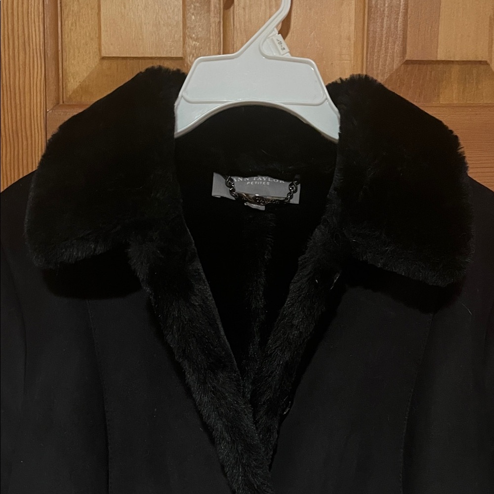 Ann Taylor Black coat, fun-fur trim Medium Petite